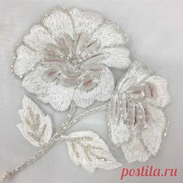Velvety Monday mood | #handembroidery #velvet #flower #blush #embellishments #floral #embroidery #design #sample #beading #weddingdress #motif #bridal #couture #tambour #beading #bridetobe #madetomeasure #oneofakind