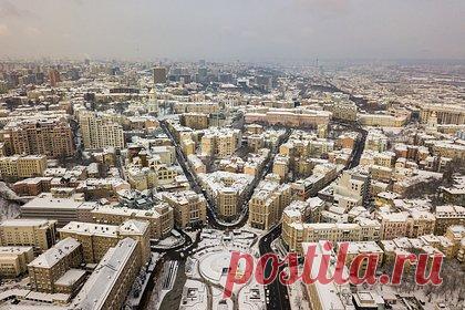 По всей территории Украины объявлена воздушная тревога. По всей территории Украины объявлена воздушная тревога. Ранее стало известно о взрыве в Кривом Роге Днепропетровской области Украины. Сигналы воздушной тревоги в регионе начали звучать в 14:09 по московскому времени. Помимо этого сообщалось о взрыве в украинском городе Сумы на северо-востоке страны.