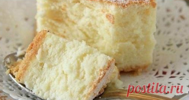 Шарлотка, которой проигрывают даже торты Невероятно вкусная ванильная шарлотка Ингредиенты: 1 стакан муки 1 стакан сахара 4...