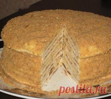 Торт "На скорую руку" 

Ингредиенты: 
- Сахар (1 ст. - тесто, 1 ст. - крем) — 2 ст. 
- Мука (2,5 ст. - тесто, 2 ст.л. - крем) — 3 ст. 
- Сода (тесто) — 1/2 ч. л. 
- Кефир (тесто) — 1 ст. 
- Масло сливочное (50 гр. - тесто, 100 гр. - крем) — 150 г 
- Молоко (крем) — 700 г 
- Яйцo (крем) — 2 шт 
- Ванилин (крем, по вкусу) 

Приготовление: 
Тесто: 1 ст. сахара, 0,5 ч.л. соды, 1 ст. кефира, 50 гр. размягченного масла, 2,5 ст. муки - замесить тесто. 
Разделить тесто на 9 частей...
