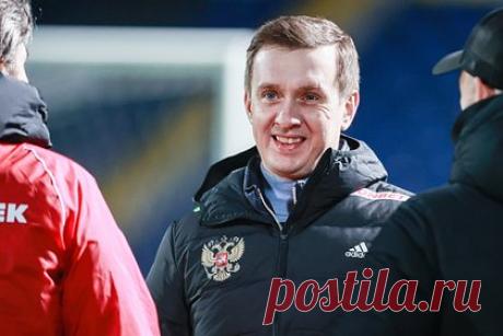 Глава РПЛ высказался о рисках интеграции крымских клубов в российский футбол. Президент РПЛ Александр Алаев высказался о возможной интеграции крымских клубов в российский футбол. Функционер отметил, что говорить о том, несет ли это в себе какие-то риски, не в его компетенции. «Но я надеюсь, что санкций против нас введено уже достаточно, чтобы говорить о новых», — заявил глава РПЛ.