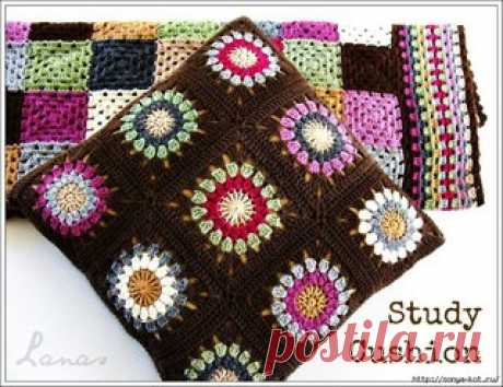 Подушка из мотивов

#вязание@handmade_blog