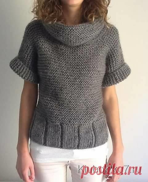Стильный пулундер вязаный спицами
