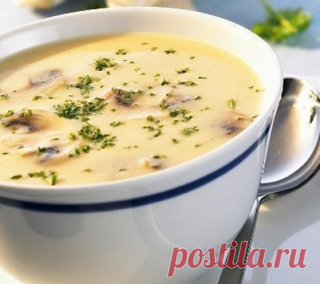 Грибной суп-пюре с сыром (100 гр - 116.30 ккал) Продукты:3 плавленных сырка 300 гр свежих шампиньонов2 луковицыкрасный жгучий перчик (маленький)немного солизелень ( любимые прованские травы)Приготовление:1.В кипящую воду (чем меньше воды, тем гуще консистенция) порезать плвленные сырки.. Уменьшить "огонь" варить помешивая 10 минут (за...