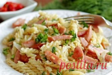 Вкуснейшее блюдо на каждый день: макароны с яйцом и колбасой