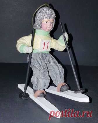 Невская Татьяна в Instagram: «Зима - самое время для лыжных соревнований. Лыжню бегали в школе?  #ватныеигрушки #наелку #игрушкинаелку #детизимой #лыжник #лыжи #подарок…» 50 отметок «Нравится», 1 комментариев — Невская Татьяна (@miracle_children) в Instagram: «Зима - самое время для лыжных соревнований. Лыжню бегали в школе?  #ватныеигрушки #наелку…»