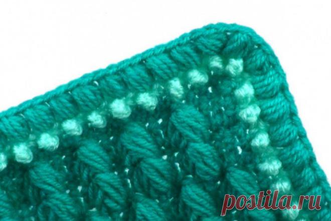 Объемная кайма с пупырышками Обвязка изделий объемной каймой из пышных столбиков хорошо известна и часто применяется для отделки различных вещей. Но если добавить к такой кайме ряд пупырышков другого цвета, то вы получите намного более интересный вариант обвязки.