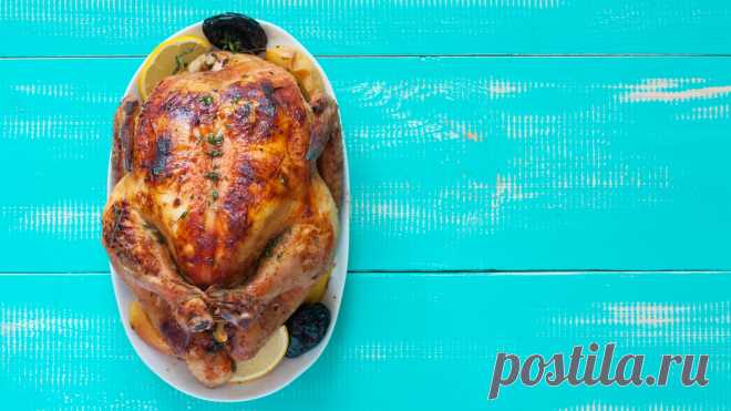 Shabbat Chicken with Dried Fruit Recipe | The Nosher This go-to chicken recipe, with a glossy and delicious sauce, is perfect for Rosh Hashanah or Shabbat.