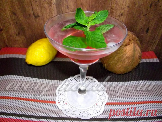 Кокосовый коктейль с ромом
