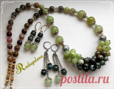 Бусы и серьги из оникса и яшмы