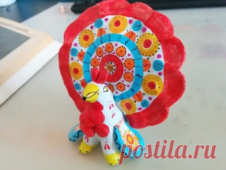 Дымковские игрушки из глины.  Птица.
