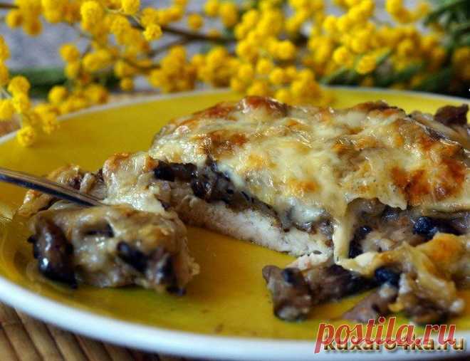Куриное филе с грибами и сыром