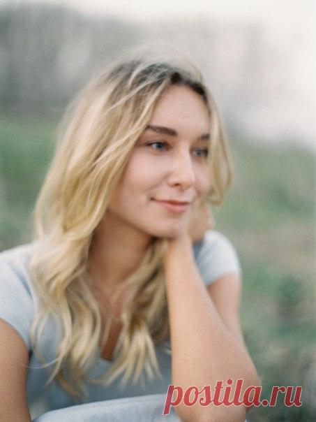 Единение и слияние, гармония двух сердец и природы под звуки ситара, флейты бансури и перезвон колокольчиков. Посмотреть продолжение истории: