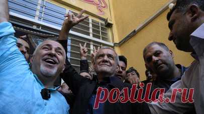 Политолог Михайлов назвал победу Пезешкиана в Иране ожидаемой. Политолог Евгений Михайлов прокомментировал в беседе с RT победу экс-главы Минздрава, реформиста Масуда Пезешкиана на выборах президента Ирана. Читать далее