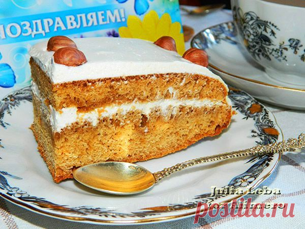 👌 Медовый торт без сахара, рецепты с фото Я очень люблю мёд в выпечке! По-моему, он облагораживает и бисквитное, и дрожжевое тесто. А в этот раз я им полностью заменила сахар. Таким образом, во всём рецепте у меня только 2...