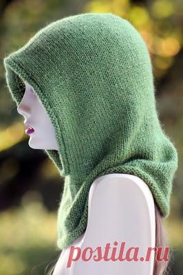 Friend of the Forest Hood The Friend of the Forest Hood is a wonderful free knitting pattern you can wear in a variety of different ways. Whether cowl or hood, this green beauty will keep you nice and cozy throughout fall. The spectacular alpaca yarn is so soft and pleasing to the touch. Plus, the medium size hood uses only two skeins of yarn. You can work up this interesting pattern in a short amount of time and wear your forest hood with pride. Plus, if you're out and ab...