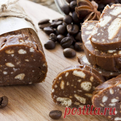 Десерт &quot;Шоколадная колбаска&quot;
Шоколадная колбаска — это самый любимый десерт моих домашних! Готовлю её не слишком часто, по многочисленным просьбам и в основном зимой. Рецепт бабушки моего мужа из старенькой её тетрадки и это самый лучший вариант колбаски из тех, что довелось попробовать. Приглашаю и рекомендую!