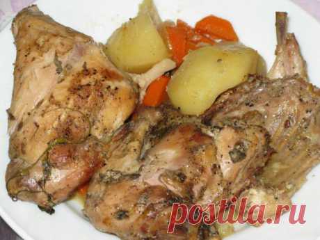 Кролик тушёный с овощами