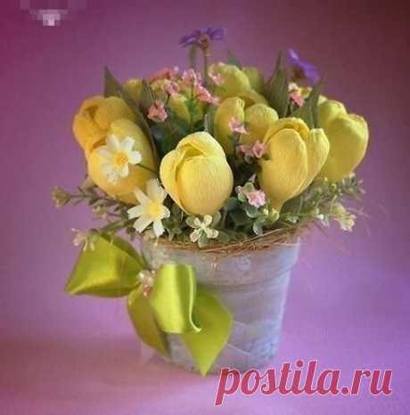 Очень красивый букет из конфет и гофрированной бумаги. / Рукоделие