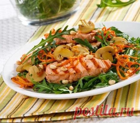 Салат с семгой и шампиньонами