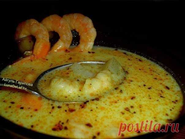 Сырный суп с креветками — нежный сливочный вкус оценят все!