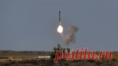 Эксперт пояснил, как С-400 помогли Индии в конфликте с Пакистаном. Зенитно-ракетный комплекс С-400 сыграл важную роль в обеспечении безопасности Индии в ходе её недавнего конфликта с Пакистаном, рассказал в беседе с RT военный эксперт Виктор Литовкин. Читать далее