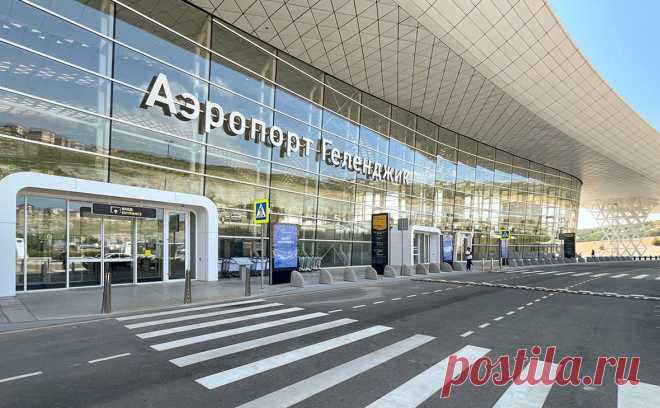 Аэропорт Геленджика сообщил о работе в штатном режиме. Аэропорт Геленджика c 11 августа возобновил работу в штатном режиме, рассказали в пресс-службе авиаузла.