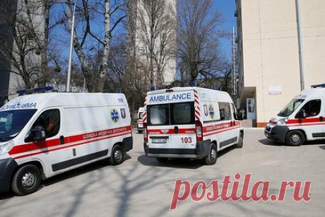 Пятеро французов пострадали на Украине. Пятеро французских гуманитарных работников пострадали на Украине из-за «российского варварства», заявил министр Европы и иностранных дел Франции Стефан Сежурне. «Двое французских гуманитарных работников поплатились жизнью за свою преданность украинцам. Трое ранены», — написал он в соцсети X.