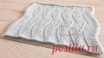 Необычные и красивые волнистые узоры спицами