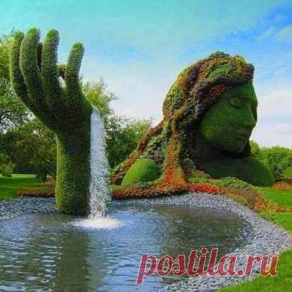 Изумительный водопад в парке Топиари, США