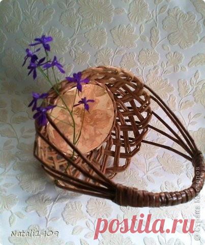 ​Плетем корзинку из газетных трубочек