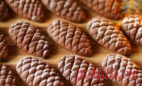 Шоколадное новогоднее песочное печенье Шишки простой рецепт пошаговый Как вкусно сделать Шоколадное новогоднее песочное печенье Шишки простой рецепт пошаговый в домашних условиях быстро. ПРОЩЕ ПРОСТОГО! ПЕЧЕНЬЕ &quot;ШИШКИ 3&quot; Шоколадное НОВОГОДНЕЕ Песочное ПЕЧЕНЬЕ с Начинкой. Выпечка к ЧАЮ. Замечательное, оригинальное новогоднее шоколадное печенье Шишки. Не