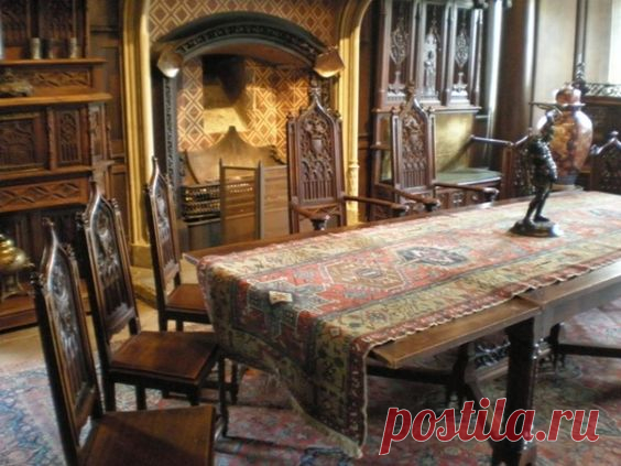 Пользователь Tasia Kazimi сохранил этот пин на доску «Vintage Furnishings And Covetable Interiors.»
Burg Eltz dining room   |   Pinterest
