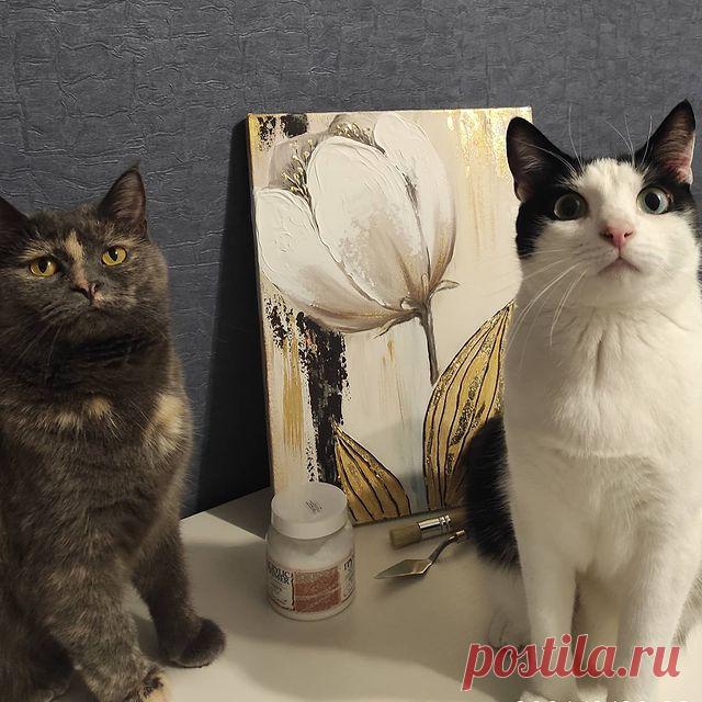 Басюша с Ивой, самые главные ценители моих работ. ❤️❤️❤️@art.bilberry ❤️❤️❤️