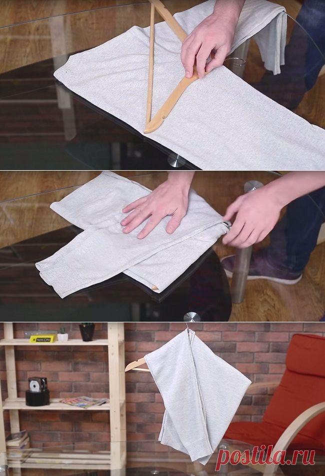 Как повесить свитер, чтобы он не растянулся