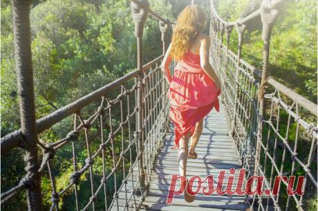 Иллюзии эффективности | «Ты можешь все!» — один из популярных лозунгов современности. Мы стараемся ему следовать: изучаем системы планирования и пытаемся выжать максимум из каждой минуты. Время, потраченное на отдых или сон, вызывает чувство вины. Мы не замечаем, что в погоне за эффективностью теряем контроль над жизнью.