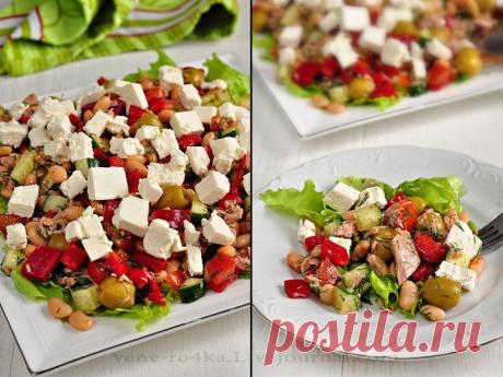 Салат с тунцом, оливками, фетой и ...много с чем ещё...