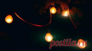 Физик Бахвалова назвала самыми опасными гирлянды с лампами накаливания. Кандидат физико-математических наук, преподаватель кафедры наноэлектроники РТУ МИРЭА Татьяна Бахвалова рассказала, что гирлянды с лампами накаливания могут привести к возгоранию бумажных украшений, штор или сухой хвои. Читать далее