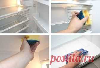 Как очистить бытовую технику?
Никто не любит отмывать пятна на холодильнике и чистить микроволновку или стиралку. Мы тоже. Сейчас мы расскажем Вам, как можно избежать утомительного отдраивания: 

1. Холодильник 

Чистый, без запаха холодильник, это лицо вашей кухни. Любые потеки на полках, пятна от рук снаружи и запахи можно убрать одним и тем же средством — смешайте белый уксус и воду 1:1, распылите на пятно и тут же протрите салфеткой насухо. 
Ускусную смесь можно хранит...