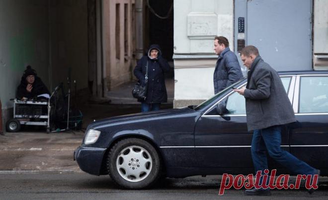 Чем закончится сериал «Аутсайдер» (2023) сюжет, содержание серий, актеры и роли, кадры из фильма.
На канале НТВ начинается показ многосерийного детективного боевика, режиссера Владимира Нахабцева-младшего, под названием «Аутсайдер» (2023). Всего в первом сезоне было отснято 24 серии: