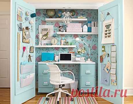 small office in a closet | Flickr - Photo Sharing!