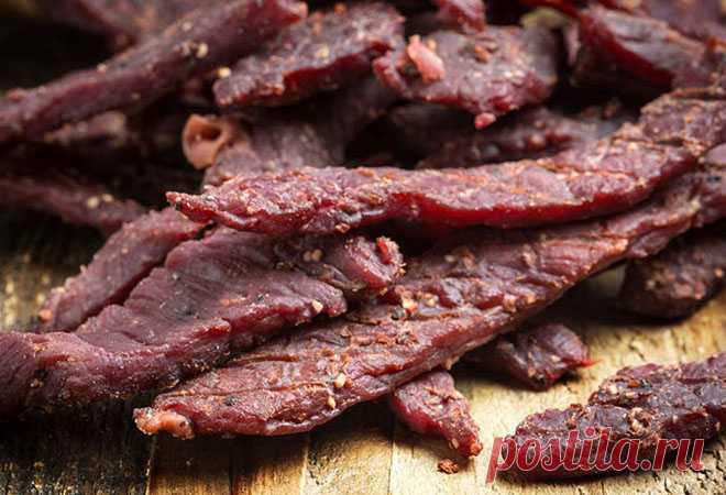 Кукура: таежное мясо для дальних походов ЛУЧШЕЕ ЗА НЕДЕЛЮ
            Почти у каждого народа есть свой рецепт вяленого мяса. Не является исключением и Сибирь, жители которой испокон веков делают кукуру. Это вялено-копченое мясо длительного …