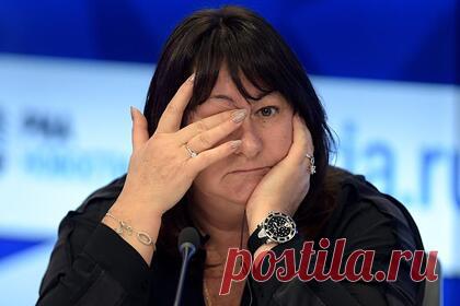 Вяльбе рассказала о последствиях долгосрочной изоляции российских лыжников. Глава Федерации лыжных гонок России (ФЛГР) Елена Вяльбе высказалась об отстранении россиян от международных соревнований. По словам функционера, долгосрочная изоляция лыжников будет иметь тяжелые последствия. «Если мы проведем один сезон без стартов под эгидой FIS, то окажемся на краю пропасти», — рассказала Вяльбе.