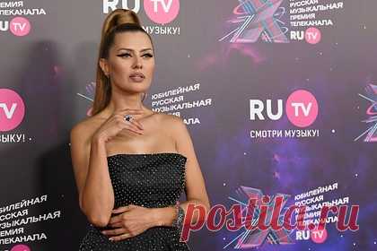 Боня прокомментировала конфликт с Собчак. Бывшая участница реалити-шоу «Дом-2», телеведущая Виктория Боня назвала возможную причину конфликта с журналисткой и экс-ведущей проекта Ксенией Собчак. Блогерша заявила, что коллега начала проявлять к ней неприязнь после ее успеха в Европе, в частности, после нескольких появлений на красной ковровой дорожке Канн.