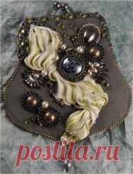Найдено на сайте serafinibeadedjewelry.com.