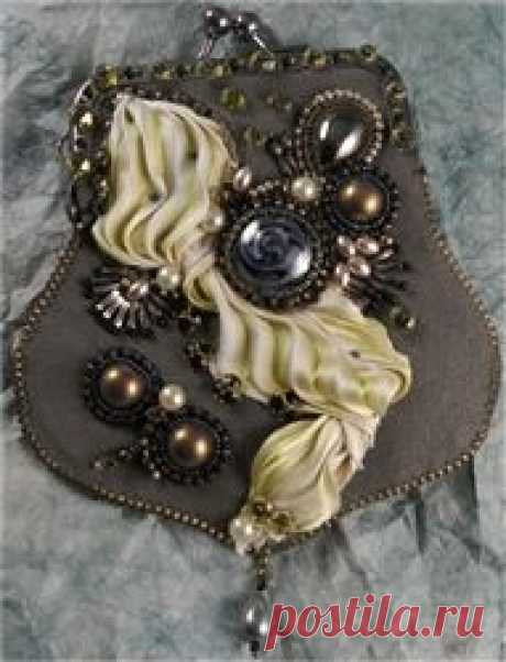 Найдено на сайте serafinibeadedjewelry.com.
