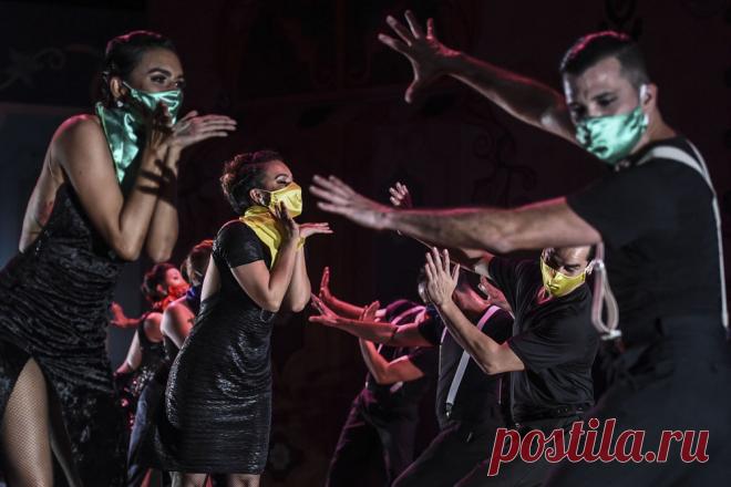 Страсть в масках — 12 ярких фото с международного фестиваля танго в Колумбии