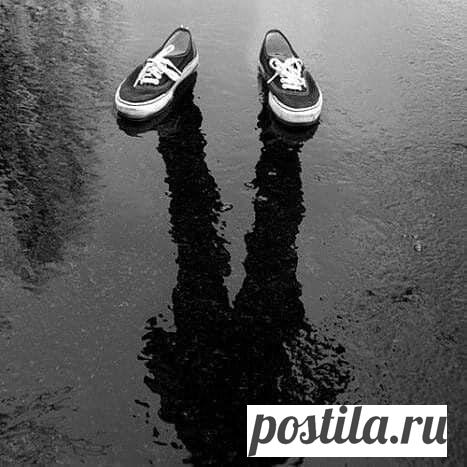 Всем, у кого есть ПОДРОСТОК
!!!

Подросток иногда ужасен. С ним невозможно договориться и невыносимо находиться рядом. Обнять себя он редко дает. И постоянно отстаивает свои интересы, на которые никто особо не покушается. Он внезапно вырос и не знает, куда девать руки и ноги, которые стали такими огромными. И ему говорят: ты такой большой дядя! Или тетя! А ему спать хочется и лежать - не потому что он лентяй, а потому что масса энергии на этот рост и затрачивается.

И горм...