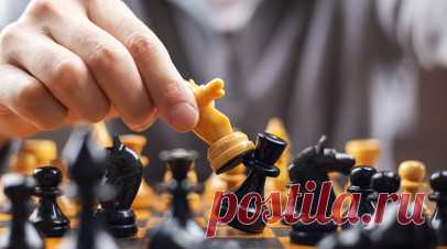 Три российских гроссмейстера вышли в 1/8 финала Кубка мира по шахматам. Все три российских гроссмейстера одержали победы в четвёртом раунде Кубка мира по шахматам. Читать далее