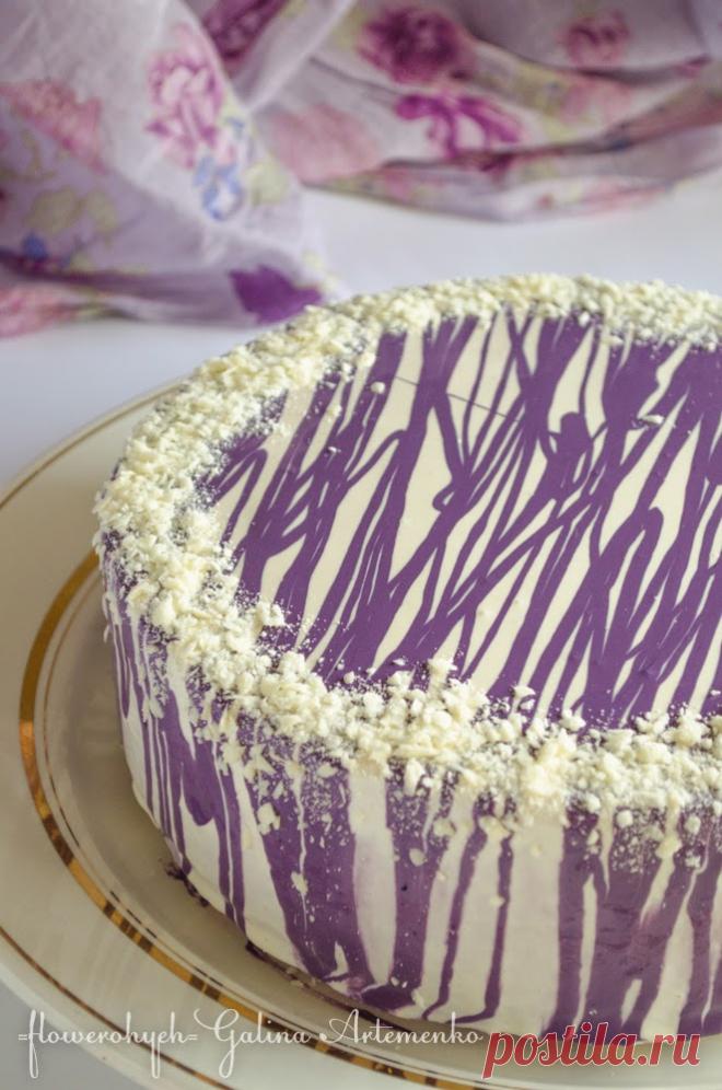 Волшебный &#171;Почти-летний&#187; торт со смородиной и белым шоколадом: очень много слов и фотографий. Белково-масляный крем. Йогуртовый мусс. Зеркальная глазурь | "Жизнь - вкусная!": кулинарный блог Галины Артеменко; Praline - домашняя кондитерская студия